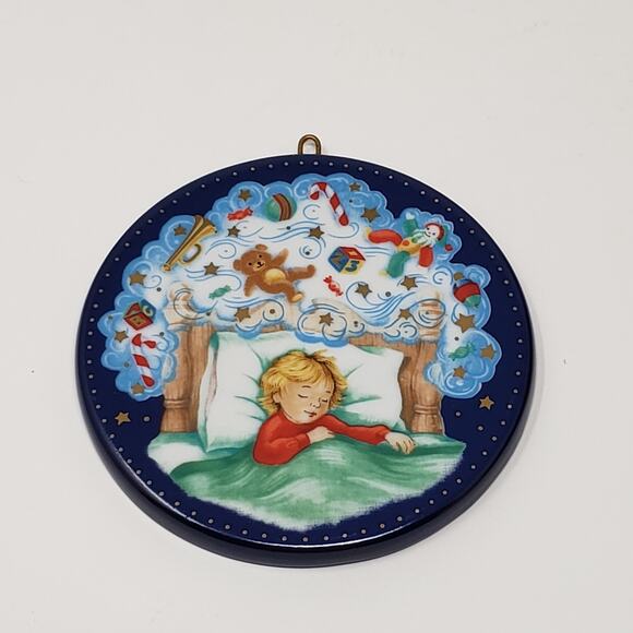 1993 Hallmark Visions of Sugarplums Hand-Painted Fine Porcelain Holiday Ornament - Picture 4 of 8